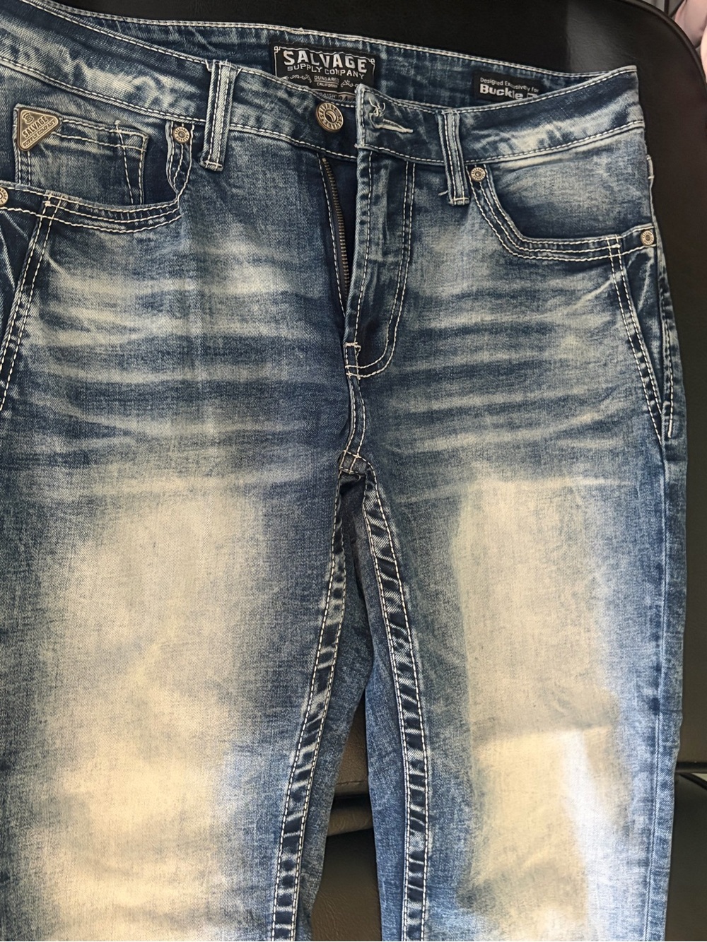 Salvage Men’s Washed Blue Slim Straight Jeans